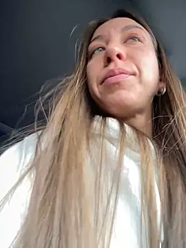 EvaCatt online show from 03/18/25, 04:04