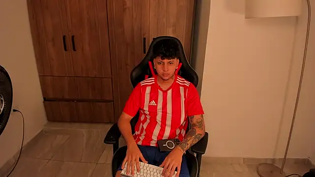 Jake simons online show from 12/03/25, 08:18