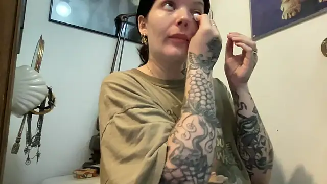 SweetMaisie online show from 09/25/25, 06:44