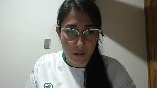 andreaisis2 online show from 04/15/26, 11:16