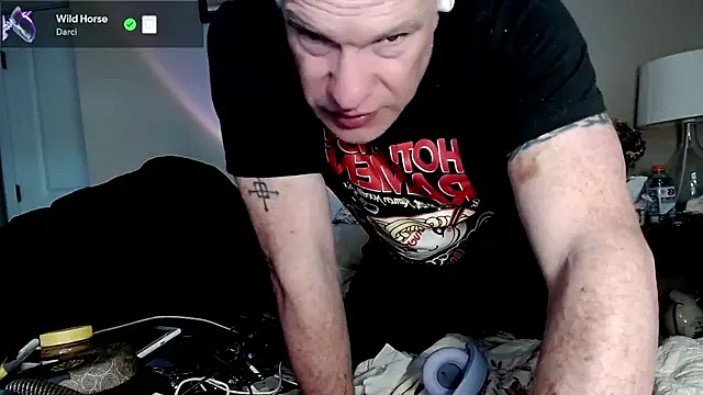 Snarfle82 online show from 11/04/25, 11:15