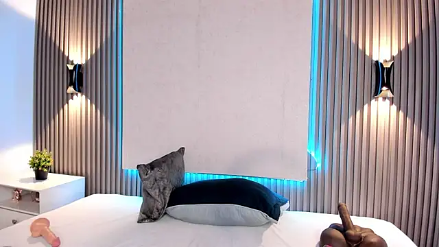 Zafiiraa online show from 02/22/25, 03:14