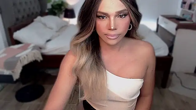 liaa lurrecams online show from 10/24/25, 11:17