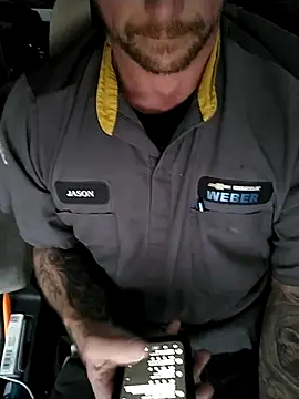 Snapshot of J-Dubb chatting on 10/30/25, 11:16 J-Dubb online show from 10/30/25, 11:16