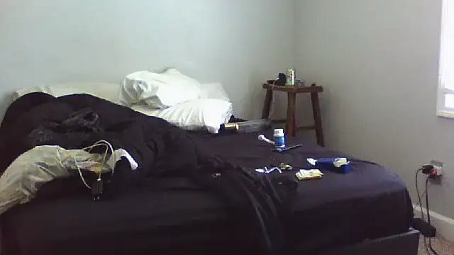 Snapshot of J-Dubb chatting on 04/26/26, 05:32 J-Dubb online show from 04/26/26, 05:32