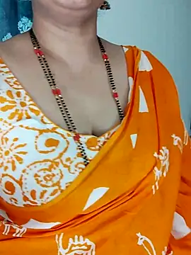 Snapshot of Indian_desi_wife chatting on 02/26/26, 02:43 Indian desi wife online show from 02/26/26, 02:43