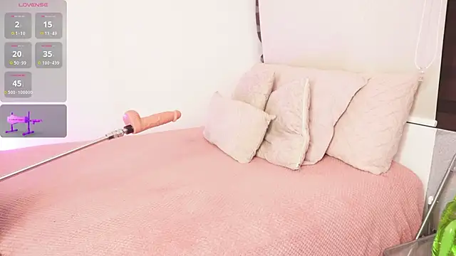 Alexxandra 12 online show from 10/28/25, 09:13