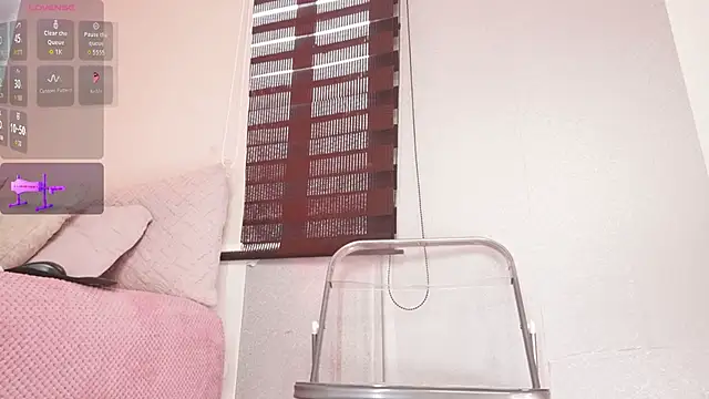 Alexxandra 12 online show from 05/05/26, 06:27