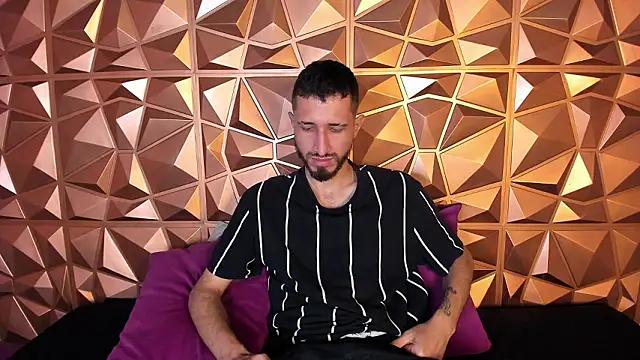 Snapshot of sam_bisex chatting on 02/24/26, 02:31 sam bisex online show from 02/24/26, 02:31