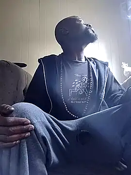 Snapshot of Daddy_hook chatting on 10/26/25, 07:31 Daddy hook online show from 10/26/25, 07:31