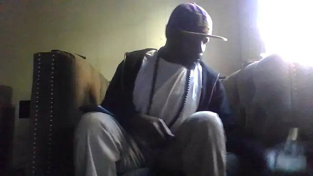 Snapshot of Daddy_hook chatting on 12/18/25, 11:33 Daddy hook online show from 12/18/25, 11:33