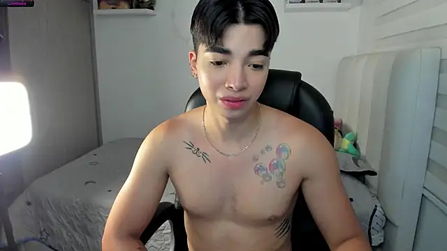 santy7v7 online show from 11/21/25, 01:21