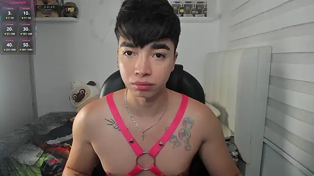 santy7v7 online show from 02/21/26, 01:34