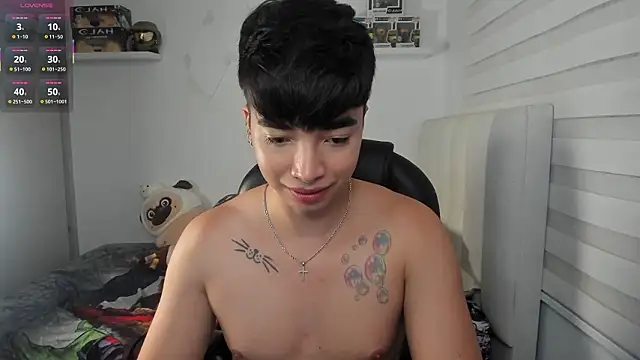 santy7v7 online show from 02/22/26, 01:42