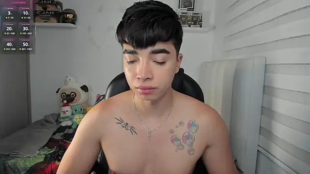 santy7v7 online show from 03/28/26, 12:16