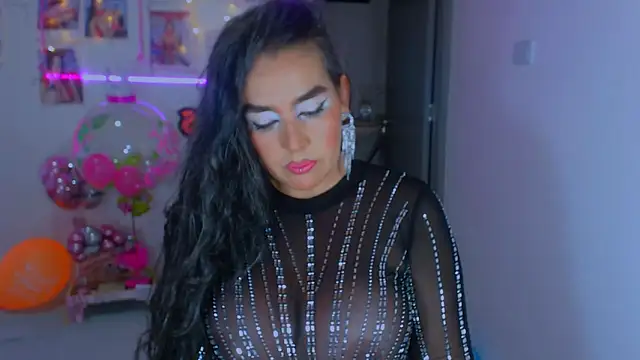 Snapshot of sweet_vanessa_22 chatting on 12/03/24, 01:41 sweet vanessa 22 online show from 12/03/24, 01:41