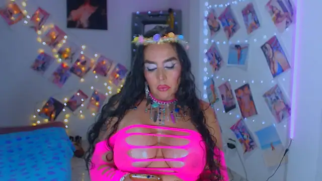 Snapshot of sweet_vanessa_22 chatting on 02/28/25, 05:48 sweet vanessa 22 online show from 02/28/25, 05:48