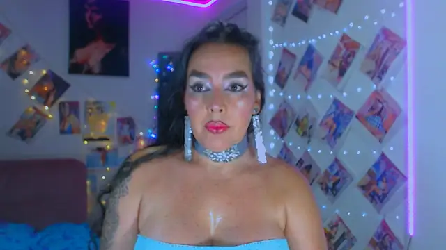 Snapshot of sweet_vanessa_22 chatting on 09/08/25, 11:48 sweet vanessa 22 online show from 09/08/25, 11:48