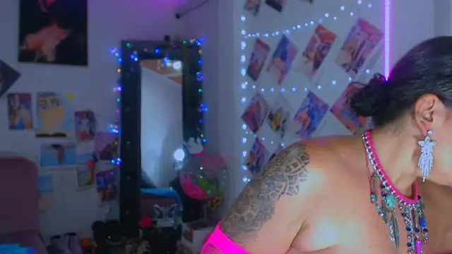 Snapshot of sweet_vanessa_22 chatting on 09/12/25, 09:48 sweet vanessa 22 online show from 09/12/25, 09:48