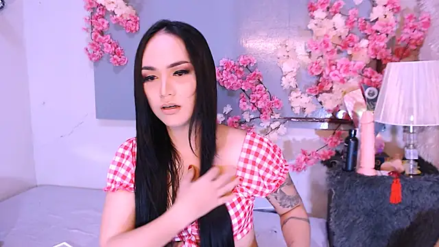 Oriental Tiara online show from 12/05/25, 04:36