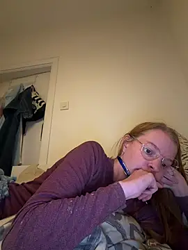 Snapshot of jannis1992 chatting on 04/21/26, 08:01 jannis1992 online show from 04/21/26, 08:01