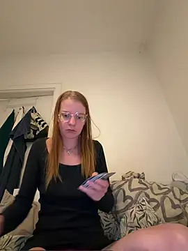 Snapshot of jannis1992 chatting on 04/28/26, 04:17 jannis1992 online show from 04/28/26, 04:17
