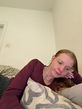Snapshot of jannis1992 chatting on 05/05/26, 09:06 jannis1992 online show from 05/05/26, 09:06