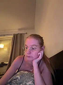 Snapshot of jannis1992 chatting on 06/05/26, 08:47 jannis1992 online show from 06/05/26, 08:47