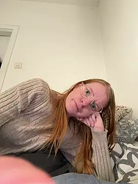 Snapshot of jannis1992 chatting on 06/12/26, 03:49 jannis1992 online show from 06/12/26, 03:49