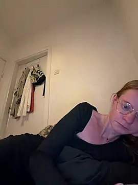 Snapshot of jannis1992 chatting on 07/26/26, 06:26 jannis1992 online show from 07/26/26, 06:26