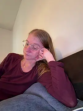 Snapshot of jannis1992 chatting on 08/05/26, 06:44 jannis1992 online show from 08/05/26, 06:44