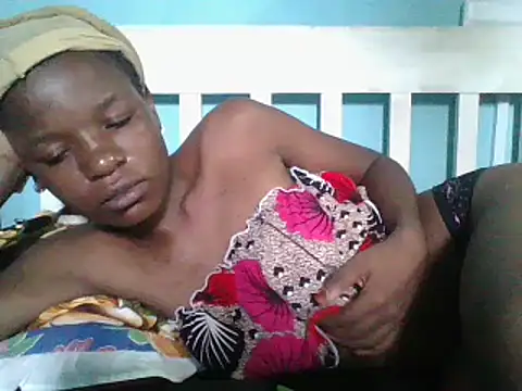 sweetchic  online show from 02/25/25, 01:39