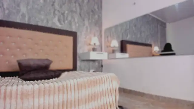 Lia sarahi online show from 11/12/25, 11:43