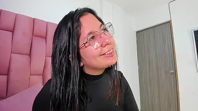 Lia sarahi online show from 01/19/26, 11:36