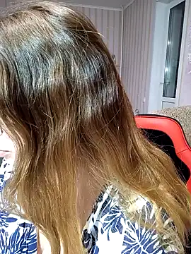 Snapshot of DienkaGreen chatting on 12/06/24, 03:00 DienkaGreen online show from 12/06/24, 03:00