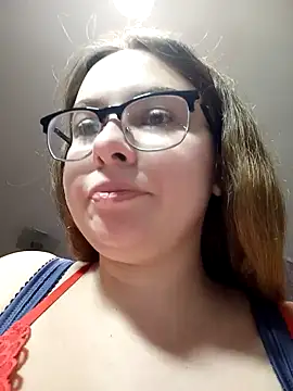 Snapshot of DienkaGreen chatting on 12/20/24, 01:54 DienkaGreen online show from 12/20/24, 01:54