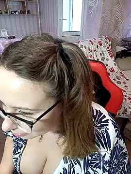 Snapshot of DienkaGreen chatting on 12/25/24, 08:07 DienkaGreen online show from 12/25/24, 08:07