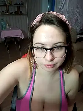 Snapshot of DienkaGreen chatting on 12/27/24, 02:25 DienkaGreen online show from 12/27/24, 02:25