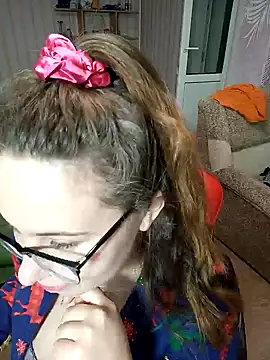 Snapshot of DienkaGreen chatting on 01/12/25, 11:07 DienkaGreen online show from 01/12/25, 11:07