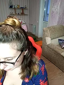 Snapshot of DienkaGreen chatting on 01/13/25, 10:25 DienkaGreen online show from 01/13/25, 10:25