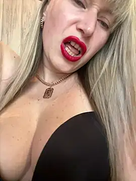 Kittenforyou online show from 02/26/25, 01:41