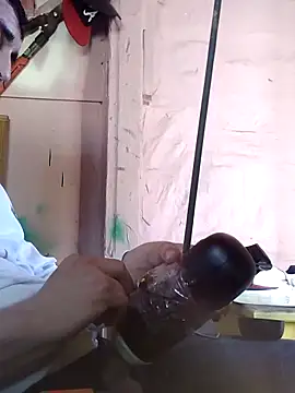 Wero4200 online show from 10/24/25, 09:22