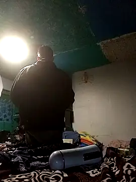 Wero4200 online show from 11/29/25, 04:43