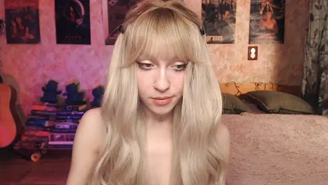 Snapshot of Friendly_Ellie chatting on 02/16/25, 12:08 Friendly Ellie online show from 02/16/25, 12:08