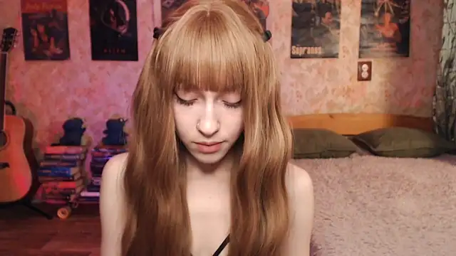 Snapshot of Friendly_Ellie chatting on 11/19/25, 11:16 Friendly Ellie online show from 11/19/25, 11:16