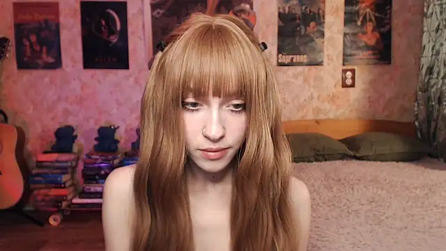 Snapshot of Friendly_Ellie chatting on 12/02/25, 11:23 Friendly Ellie online show from 12/02/25, 11:23