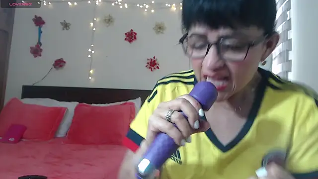 ISABEEL SOFIA01 online show from 03/20/25, 09:46