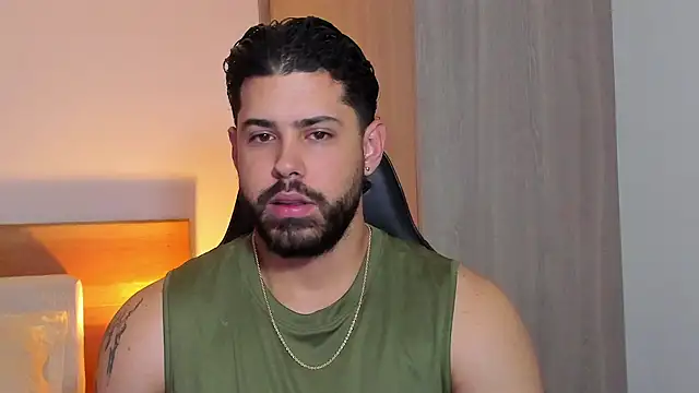 Snapshot of Justyn_Torres chatting on 02/27/25, 12:02 Justyn Torres online show from 02/27/25, 12:02