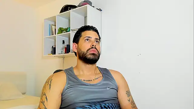 Justyn Torres online show from 02/12/26, 02:56