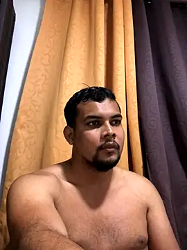 Snapshot of ElsecretodeBruno chatting on 11/29/25, 03:20 ElsecretodeBruno online show from 11/29/25, 03:20